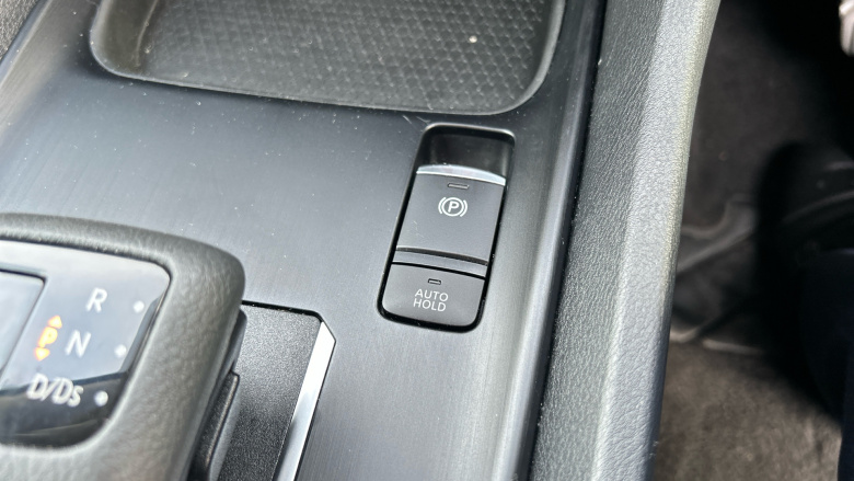 Nissan Qashqai 1.3 DiG-T MH 158 Acenta Premium 5dr Xtronic Petrol Hatchback